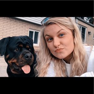 Meet your Posher, Hailey